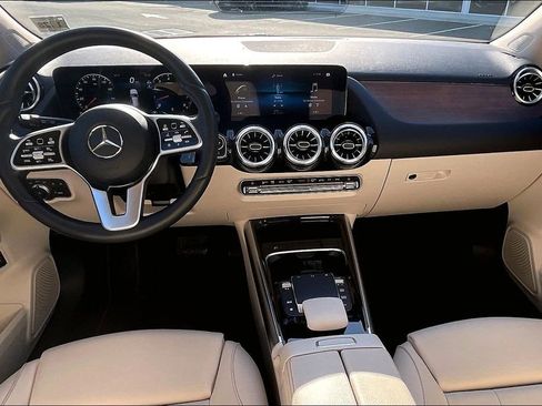 Certified 2023 Mercedes-Benz GLA 250 4MATIC image 13