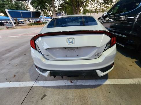 Used 2019 Honda Civic Sport image 5