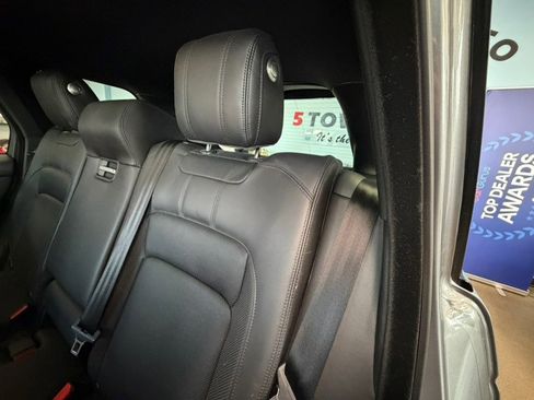 Used 2020 Land Rover Range Rover HSE image 22