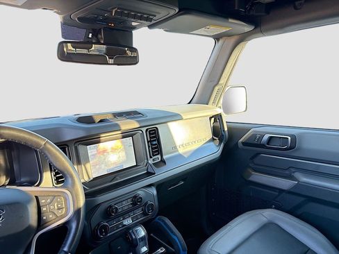 Used 2022 Ford Bronco Black Diamond image 23