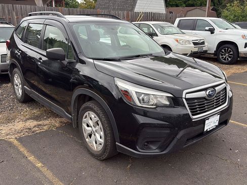 Used 2019 Subaru Forester 2.5i Limited w/ Alloy Wheel Package AWD/4WD image 4