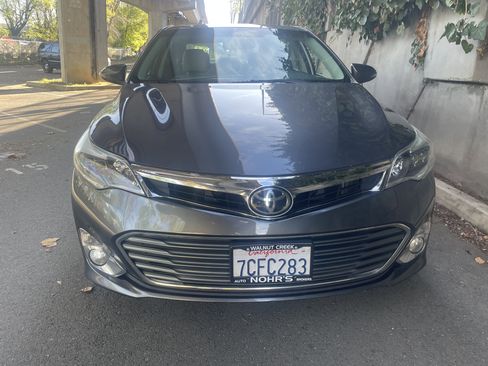 Used 2013 Toyota Avalon Limited w/ Technology Pkg image 15