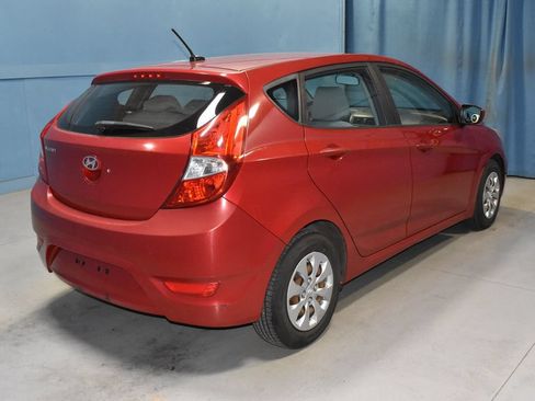 Used 2017 Hyundai Accent SE FWD image 25