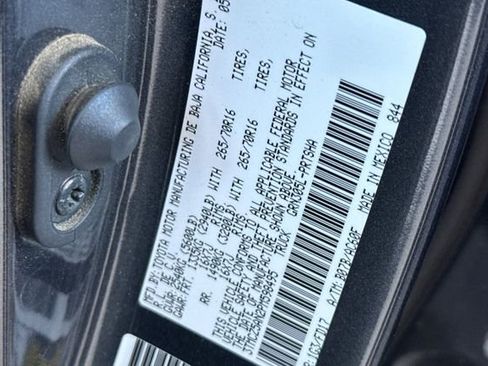 Used 2023 Toyota Tacoma TRD Off-Road w/ Technology Package image 27