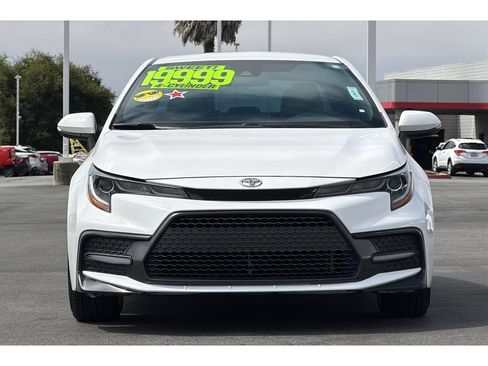 Used 2021 Toyota Corolla SE w/ Carpet Mat Package (TMS) FWD image 9
