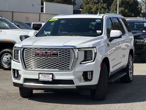 Used 2024 GMC Yukon Denali RWD image 3