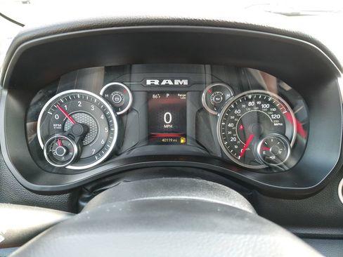Used 2025 RAM 1500 Big Horn AWD/4WD image 24
