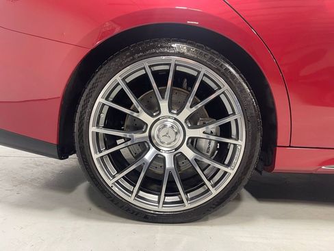 Certified 2025 Mercedes-Benz E 53 AMG e 4MATIC Sedan w/ Driver Assistance Package image 15