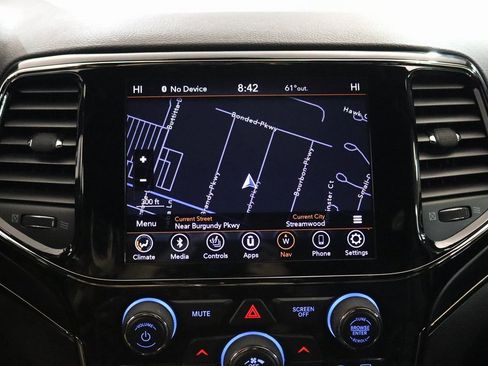 Used 2020 Jeep Grand Cherokee Limited X image 18