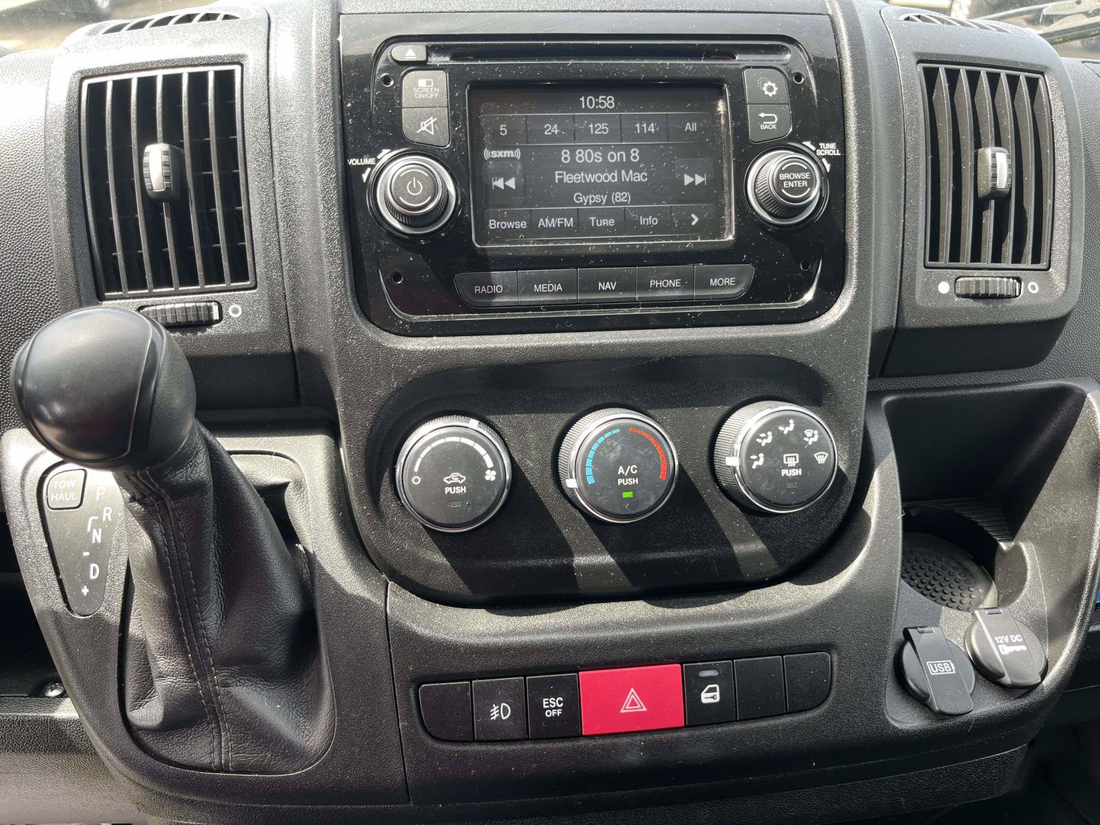 Used 2015 RAM ProMaster 2500 w/ Interior Convenience Group FWD image 12