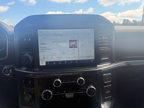 Used 2021 Ford F150 XLT w/ Equipment Group 302A High image 12