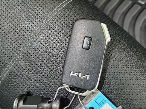 Used 2022 Kia Telluride EX w/ EX Premium Package image 39