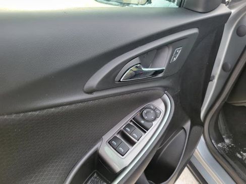 Used 2023 Chevrolet Malibu LT image 7