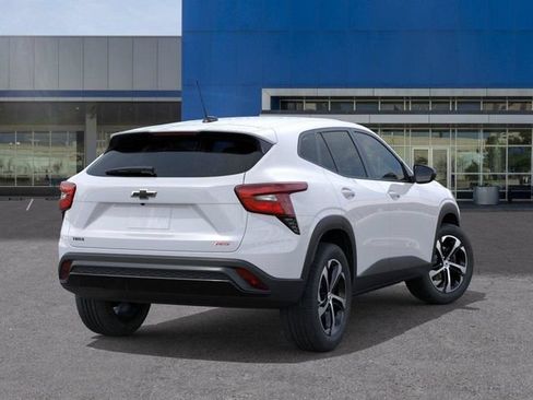 New 2026 Chevrolet Trax RS FWD image 4