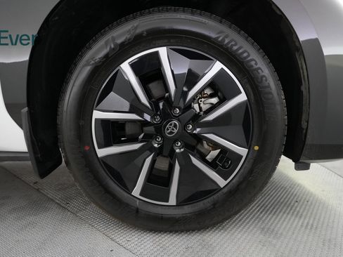 Used 2024 Toyota bZ4X Limited w/ Weather Package image 18