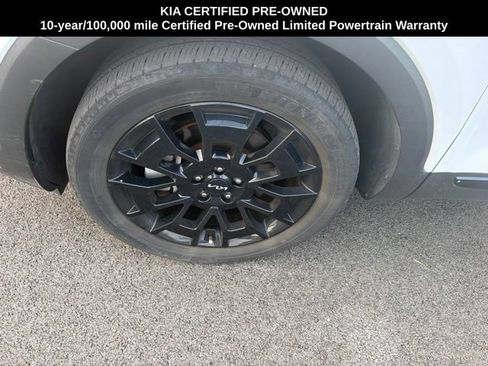 Certified 2022 Kia Telluride EX w/ EX Premium Package AWD/4WD image 3