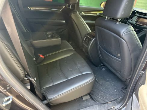 Used 2018 Cadillac XT5 Platinum w/ Driver Assist Package AWD/4WD image 8