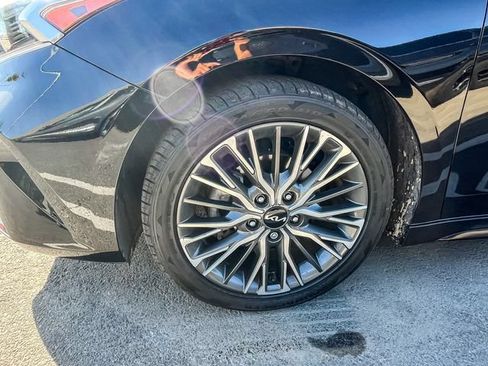 Certified 2022 Kia Forte GT-Line w/ GT-Line Premium Package FWD image 8