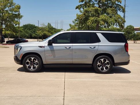 Used 2026 GMC Yukon AT4 w/ AT4 Premium Plus Package AWD/4WD image 4