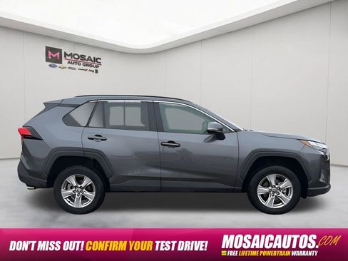Used 2025 Toyota RAV4 XLE AWD/4WD image 8