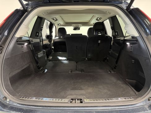 Used 2025 Volvo XC90 B6 Plus image 25