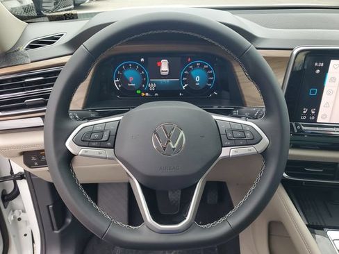 New 2026 Volkswagen Atlas SE FWD image 19