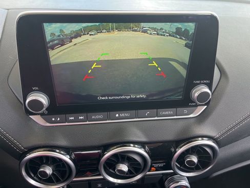 Used 2024 Nissan Sentra SV FWD image 14