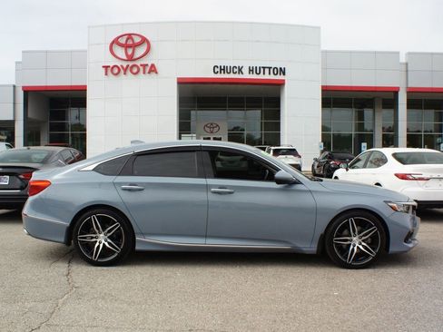 Used 2022 Honda Accord Touring image 1