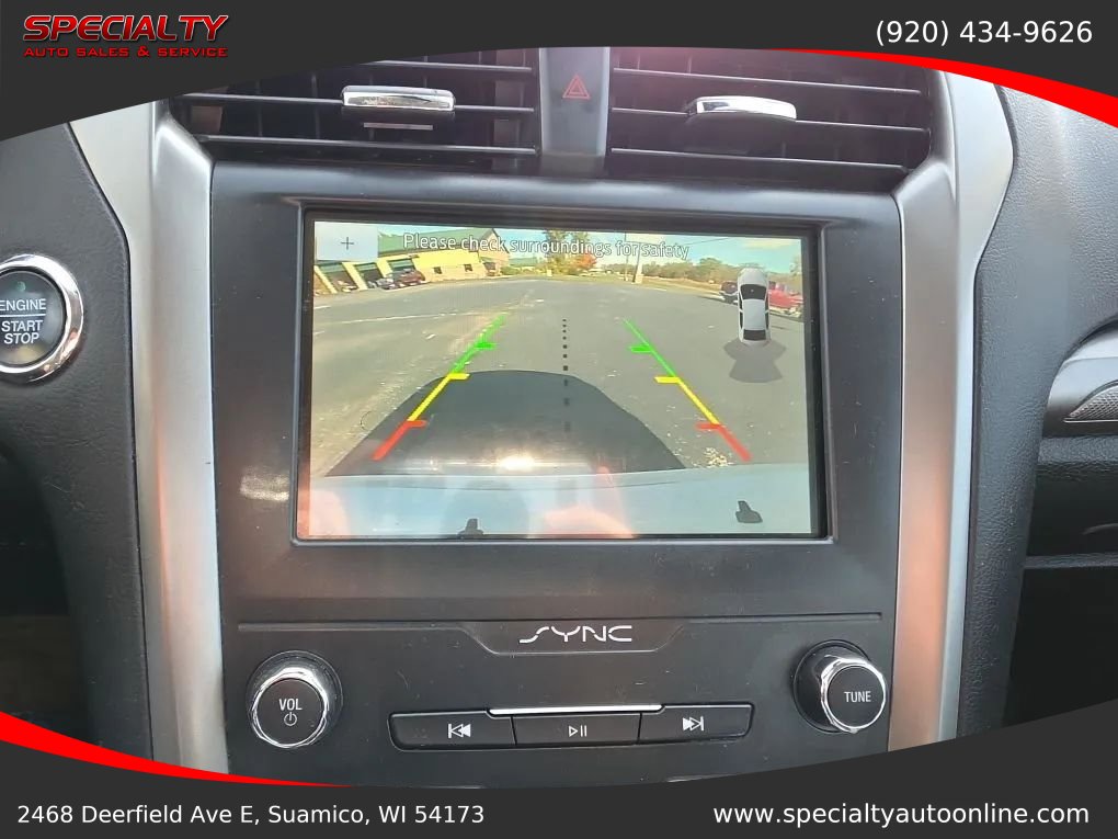 Used 2020 Ford Fusion SE FWD image 14