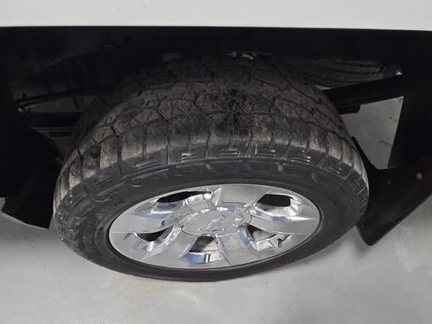 Used 2017 Chevrolet Silverado 1500 High Country image 47