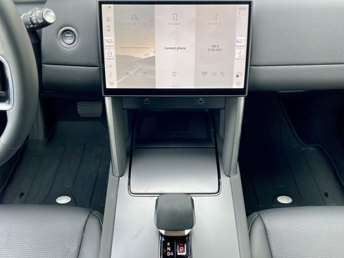 Certified 2025 Land Rover Discovery Sport S AWD/4WD image 19