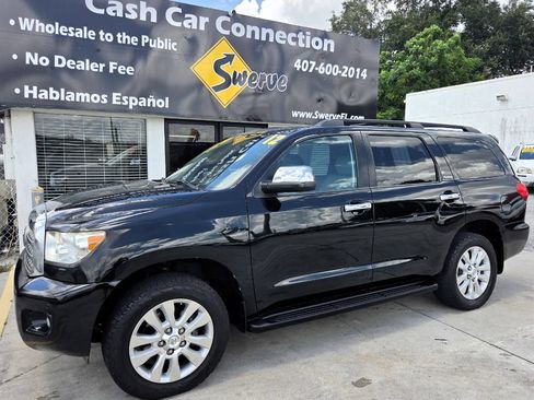 Used 2012 Toyota Sequoia Platinum RWD image 10