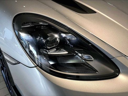 Used 2023 Porsche 718 Cayman GT4 RS image 15