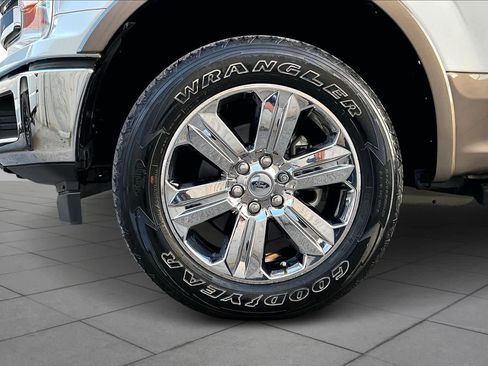 Used 2020 Ford F150 Lariat image 10