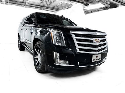 Used 2016 Cadillac Escalade ESV Premium AWD/4WD image 8