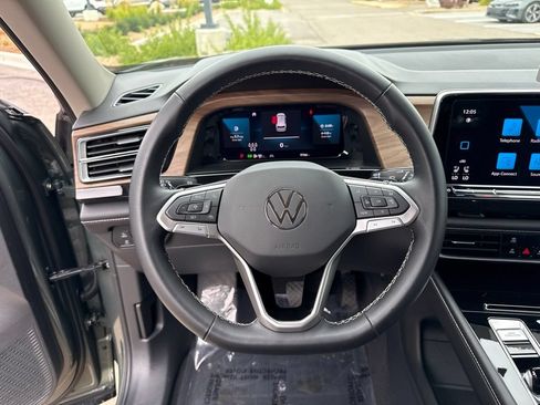 Used 2026 Volkswagen Atlas SE AWD/4WD image 15