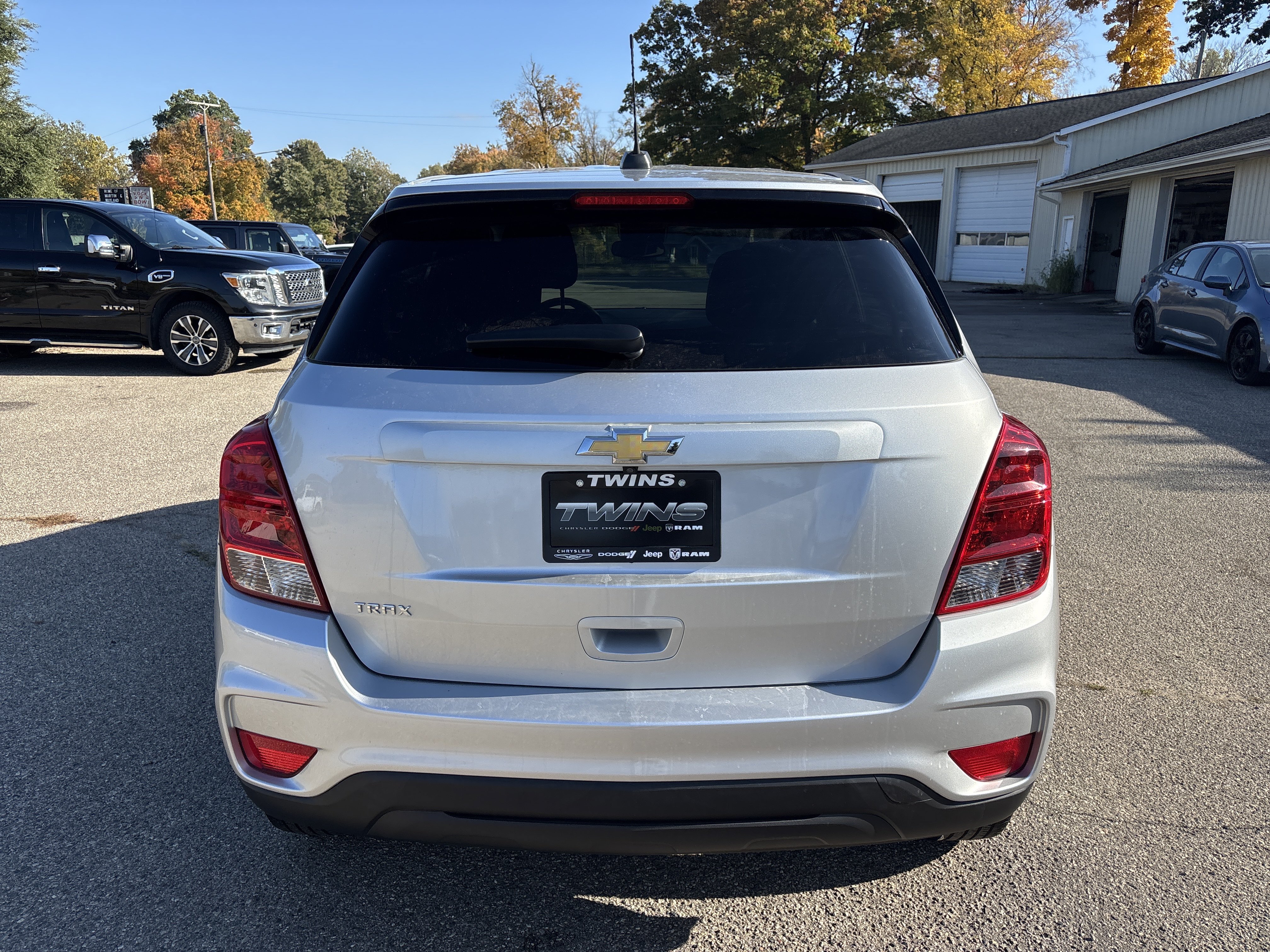 Used 2020 Chevrolet Trax LS w/ Tint and Cruise Package FWD image 5