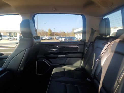 Used 2021 RAM 1500 Laramie AWD/4WD image 30