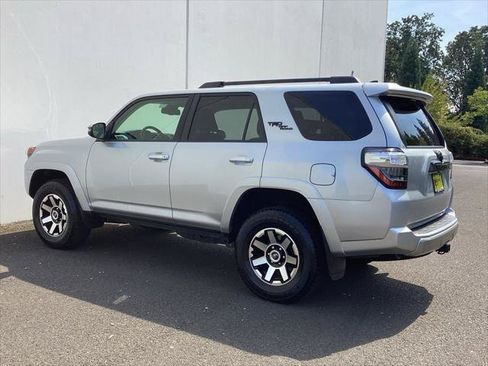 Certified 2023 Toyota 4Runner TRD Off-Road Premium AWD/4WD image 10
