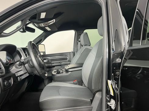 Used 2024 RAM 2500 Big Horn w/ Bed Utility Group image 22