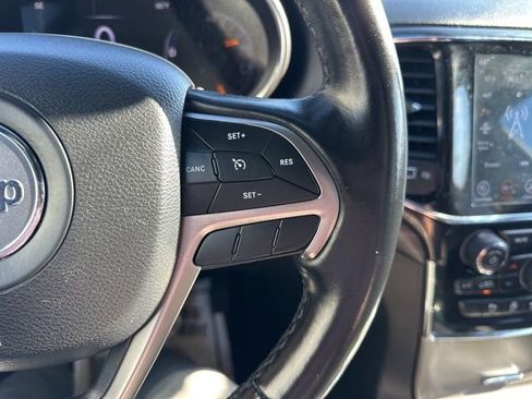 Certified 2021 Jeep Grand Cherokee Laredo X image 22