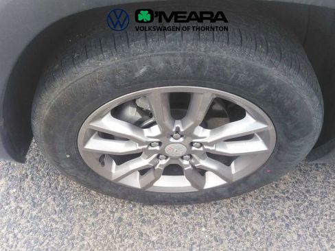 Used 2024 GMC Terrain SLT AWD/4WD image 7