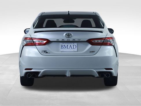 Used 2019 Toyota Camry XSE FWD image 10