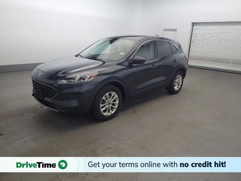 Used 2022 Ford Escape SE w/ Cold Weather Package AWD/4WD image 1