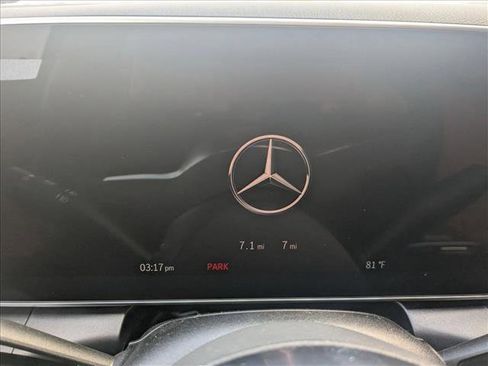 Used 2026 Mercedes-Benz GLC 300 image 9