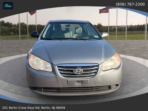 Used 2010 Hyundai Elantra GLS FWD image 2