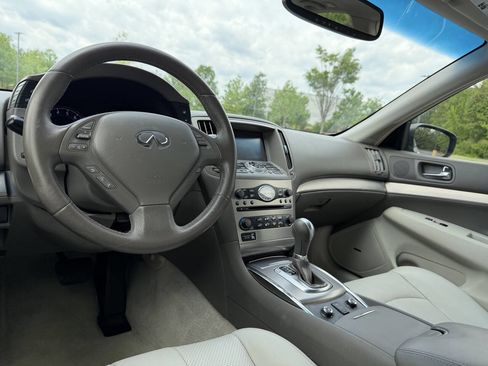 Used 2015 INFINITI Q40 AWD w/ Navigation Package image 19