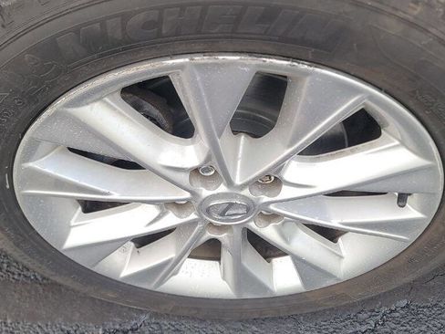 Used 2013 Lexus ES 300h image 15