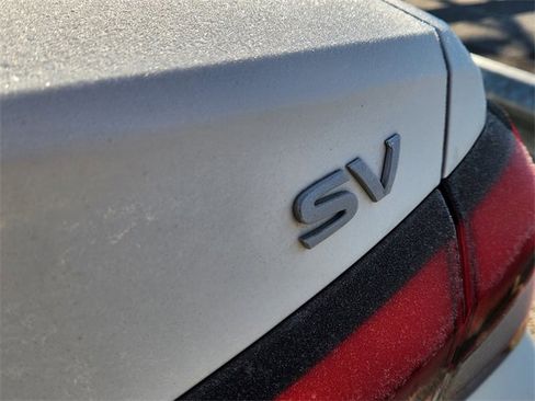 Used 2021 Nissan Versa SV image 9