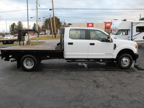 Used 2022 Ford F350 XL w/ Power Equipment Group image 8